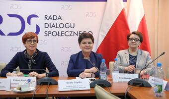 Szydło:Priorytetem są uczniowie