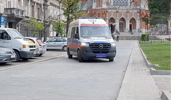 Huk wystrzału! Śmierć w „białym miasteczku”