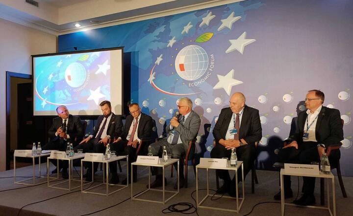 Panel 'Czas na inwestycje? Wpływ ulg i preferencji podatkowych na rozwój', Karpacz 2022 / autor: Fratria