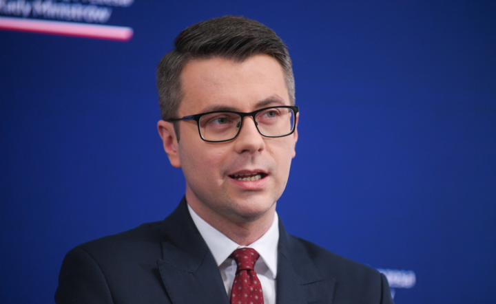 rzecznik rządu Piotr Müller / autor: PAP/Marcin Obara