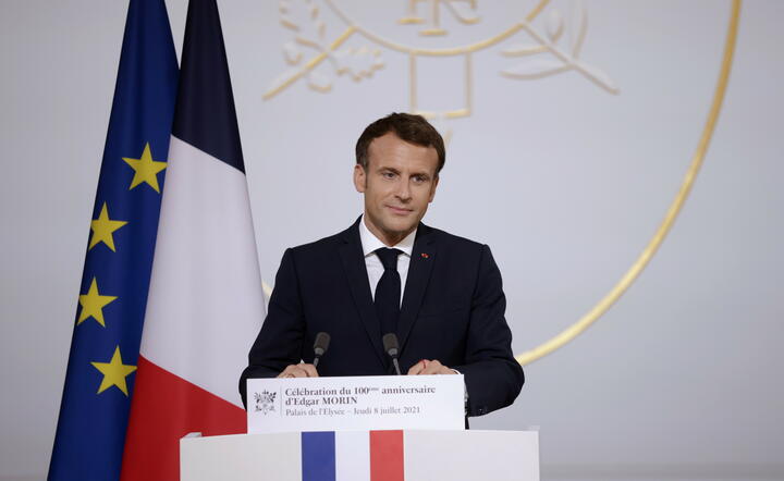 Generałowie ostrzegali ws. islamizmu. Bierze się za nich Macron