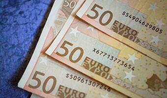 Eurodolar nisko przed EBC