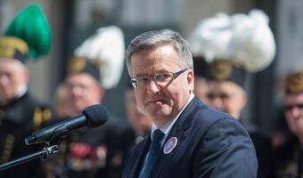 Komorowski na odchodne rozdaje pieniądze podatników na prawo i lewo: Chodzi o to by finansowo sparaliżować początek kadencji Andrzeja Dudy