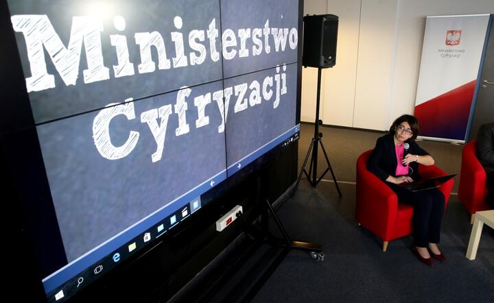 Fot. PAP/Tomasz Gzell