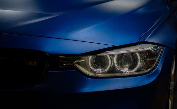 19-letnie BMW serii 3 to dziś król szos wśród najmłodszych kierowców / autor: Pixabay