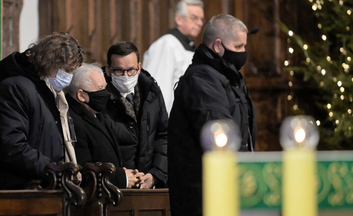wicepremier, prezes PIS Jarosław Kaczyński i premier Mateusz Morawiecki mszy św. 10 bm. / autor: fotoserwis PAP