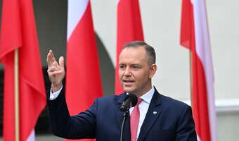 Prezydent o rządzie: niszczy dorobek 36 lat pracy Polek i Polaków