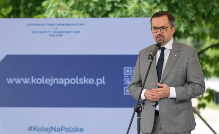 Wiceminister infrastruktury, pełnomocnik rządu ds. CPK Marcin Horała  / autor: PAP/Andrzej Grygiel