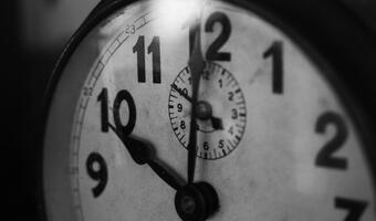 Zmiana czasu na letni 2016: w najbliższy weekend śpimy godzinę krócej