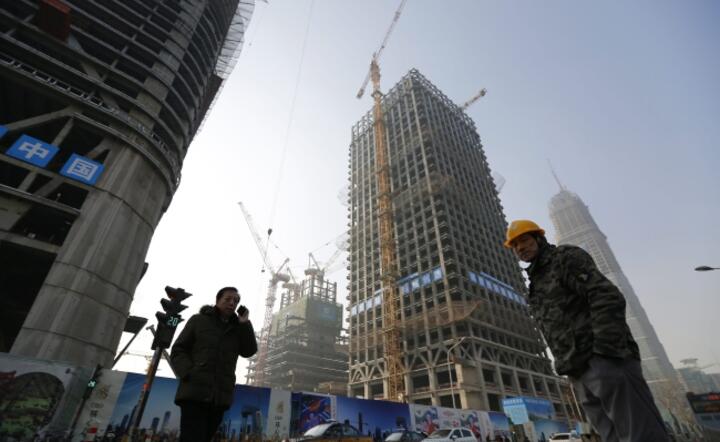Budowa centrum biznesowego w Pekinie, fot. PAP/  EPA/WU HONG 