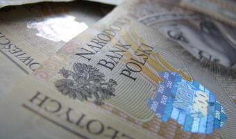 Ile zarabiają pracownicy banków? Oto konkretne kwoty