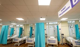 MZ: 12 454 nowe zakażenia koronawirusem; zmarło 605 osób