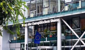 TVP Info: Niemcy i Francja chcą europejskiego superpaństwa zamiast Unii Europejskiej?