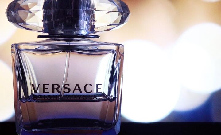 2 miliardy dolarów za Versace