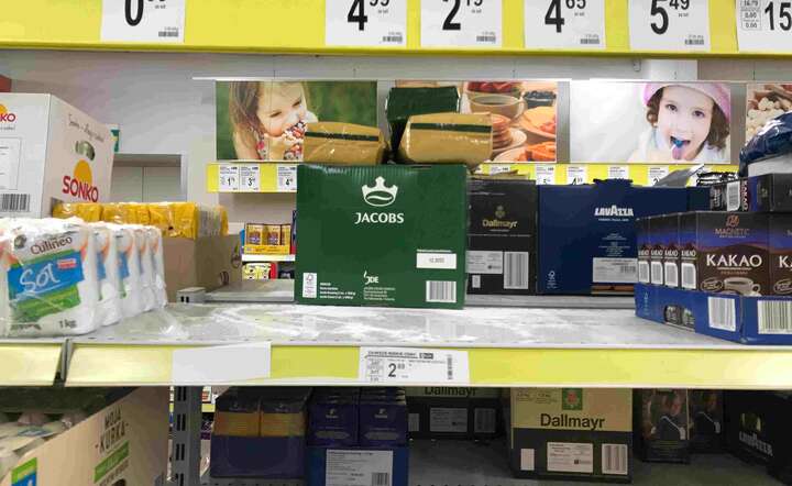 Od kilku tygodni Lidl i Biedronka toczą między sobą wojnę cenową / autor: Fot. Andrzej Wiktor/Fratria