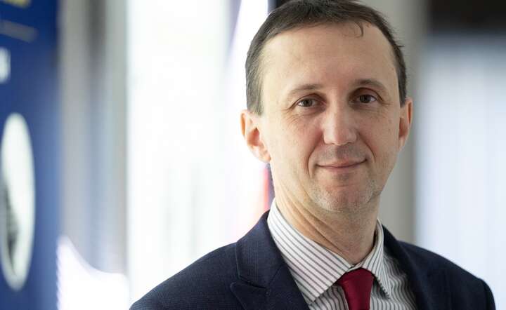 Prof. SGH dr Ireneusz Dąbrowski z Rady Polityki Pieniężnej:  RPP zgodna co do potrzeby obniżania stóp / autor: Fratria / Andrzej Wiktor