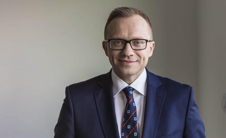 Wiceminister inwestycji i rozwoju Artur Soboń: 800 mln zł w Programie Polska Wschodnia wesprze innowacje / autor: Fratria / JS