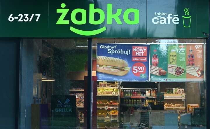 Grupa Żabka ma w Polsce i w Rumunii 12 tys. 750 sklepów / autor: Fratria / KK