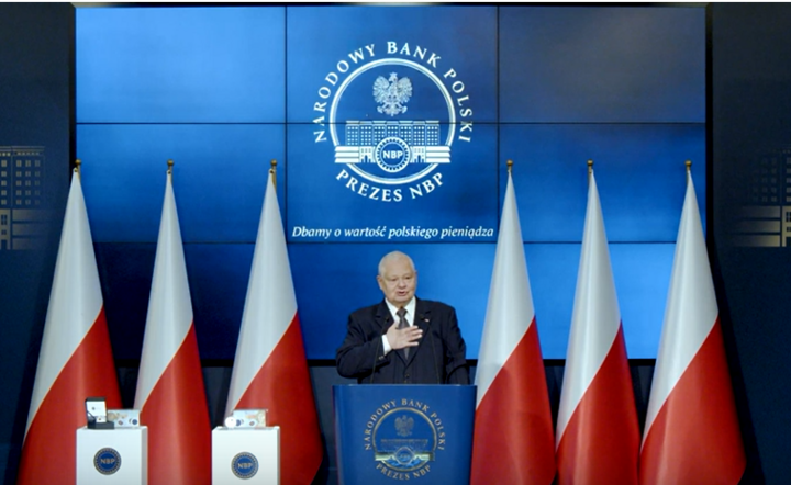 Konferencja prasowa prezesa NBP Adama Glapińskiego. / autor: NBP