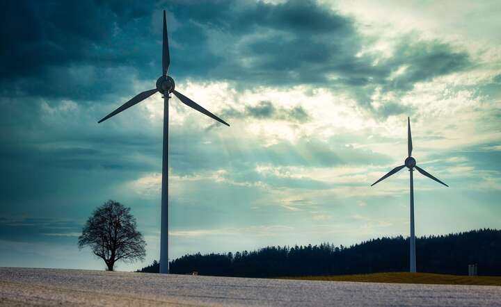 W Niemczech firmy budujące farmy wiatrowe i słoneczne zaczną ponosić część kosztów związanych z podłączeniem do sieci / autor: Pixabay