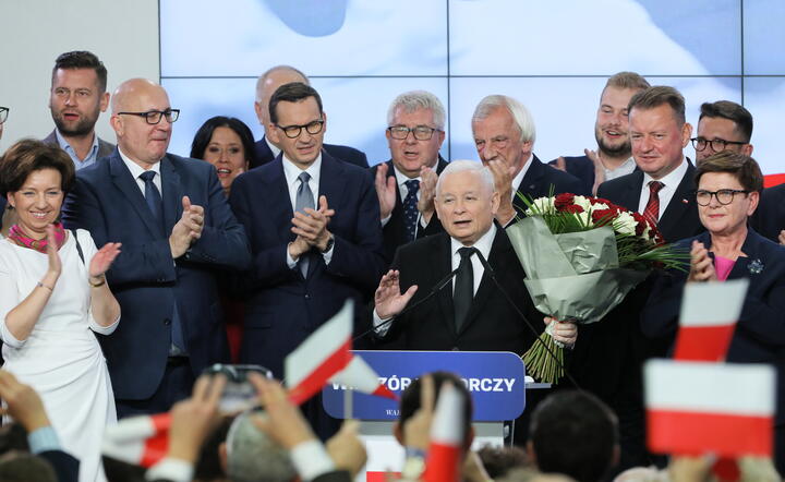 WARSZAWA WIECZÓR WYBORCZY W SZTABIE PIS / autor: PAP/Paweł Supernak