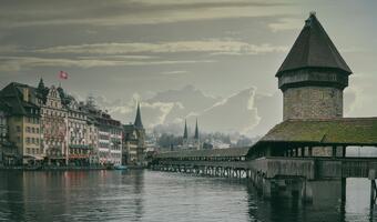 Szwajcaria zatwierdziła pierwszą szczepionkę na Covid-19
