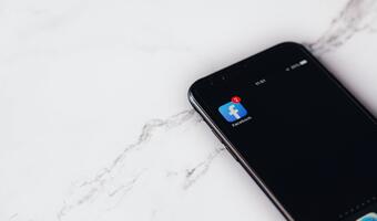 Facebook wreszcie będzie płacił wydawcom za publikacje? Wkracza UE