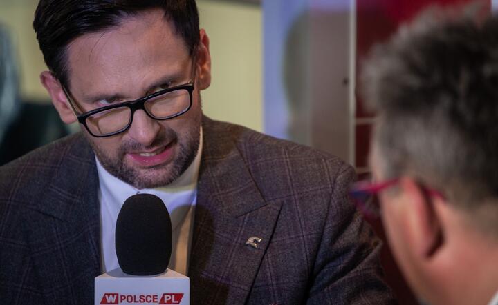 szef PKN Orlen Daniel Obajter i redaktor naczelny Gazety Bankowej Maciej Wośko / autor: Fratria