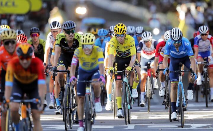 Wyścig Tour de France / autor: PAP/EPA/Christophe Ena / Pool