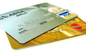 Eksperci podzielni w sprawie obniżki opłat interchange
