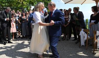 Putin przyjechał na wesele z Kozakami