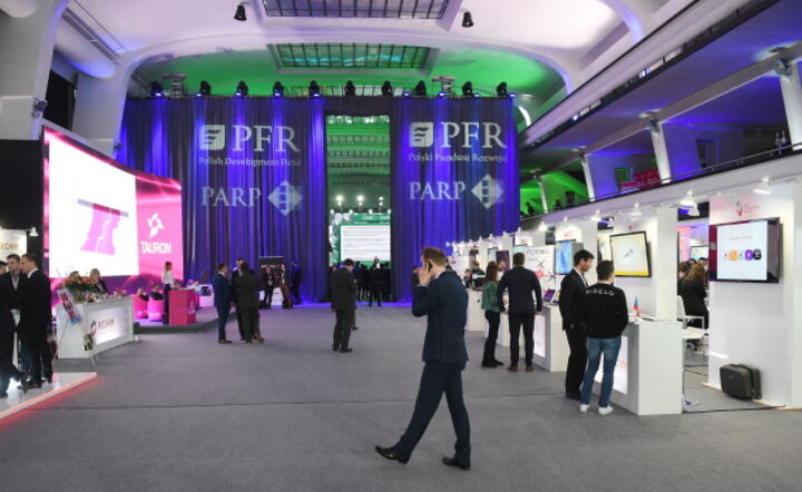 Kongres Innowatorów Europy Środkowo-Wschodniej "Central Eastern Europe Innovators Summit". na terenie warszawskich wyścigów konnych Służewiec. Głównym organizatorem jest Polski Fundusz Rozwoju, fot. PAP/Radek Pietruszka