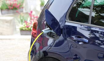 Dopłaty zmotywują do zakupu auta elektrycznego