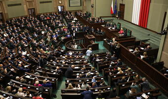 Gorący finał batalii z lichwą. Jest ustawa antylichwiarska!