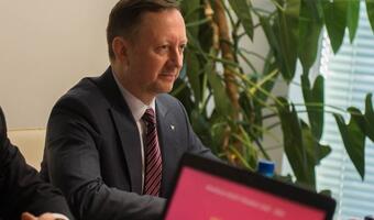 Poczta chce zarobić miliardy na szybkich paczkach