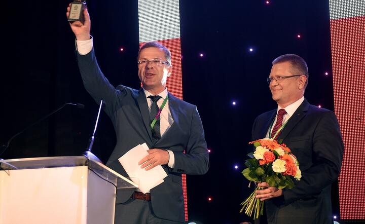 Prezes spółki Fratria Romuald Orzeł i Rafał Matusiak, prezes Krajowej SKOK, fot. Adam Chełstowski/Fratria (2)