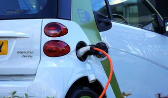 Elektryki: ładowanie (prawie) jak tankowanie