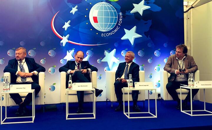 Panel PZU o cyberbezpieczeństwie z udziełm ministra cyfryzacji Marka Zagórskiego / autor: Twitter @MC_GOV_PL
