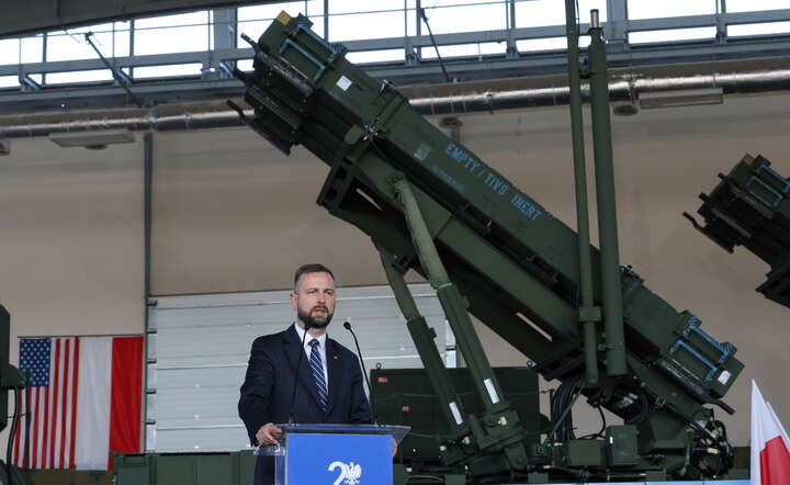 Wicepremier, szef MON Władysław Kosiniak-Kamysz podczas uroczystości podpisania umowy / autor: PAP/Paweł Supernak