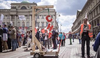 Przez kredyty frankowe Brexit kładzie się cieniem na sektorze mieszkaniowym