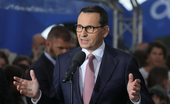 Premier Mateusz Morawiecki podczas spotkania prezydenta RP Andrzeja Dudy z rodzinami w Tarczynie / autor: PAP/Paweł Supernak