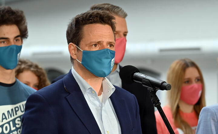 Konferencja Rafała Trzaskowskiego / autor: PAP/Marcin Bielecki