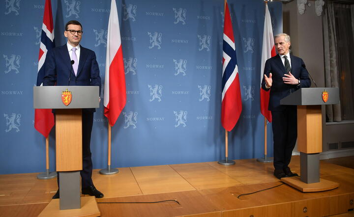Mateusz Morawiecki i Jonas Gahr Stor / autor: PAP/EPA