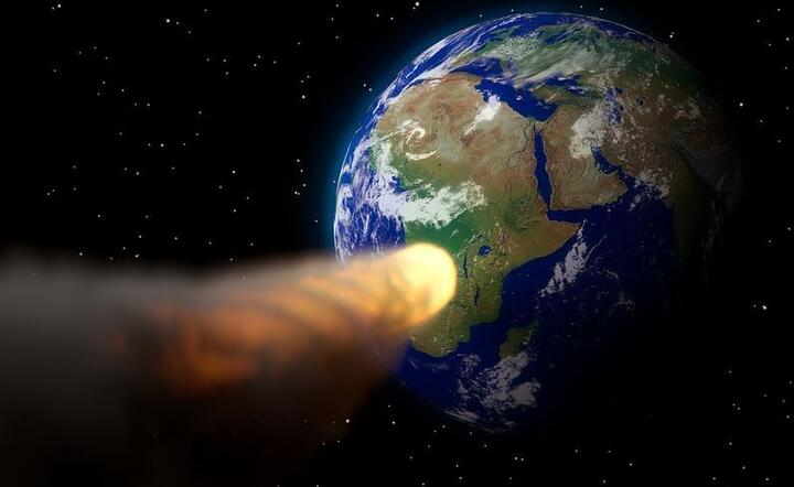 Planetoida  / autor: Pixabay 