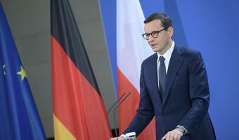 Premier po spotkaniu z Merkel: trzeba planować kolejne sankcje