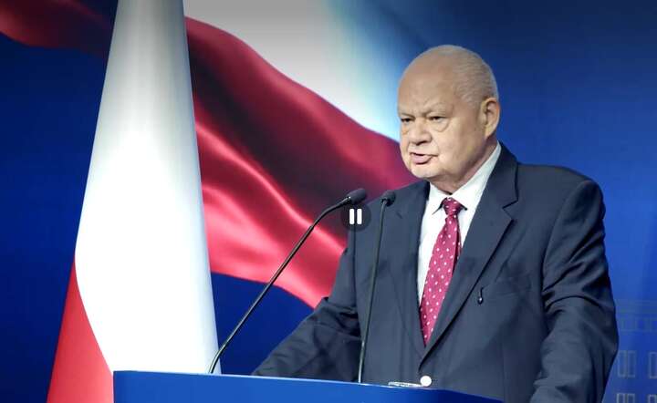 Prezes NBP prof. Adam Glapiński na konferencji prasowej, 6 października 2026 / autor: YT @nbppl - screen