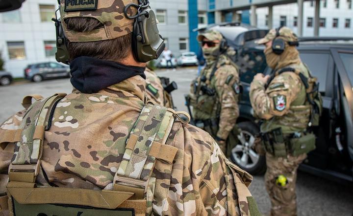 CBA zatrzymało osoby. Zarzut: lewe faktury VAT na 15 mln zł