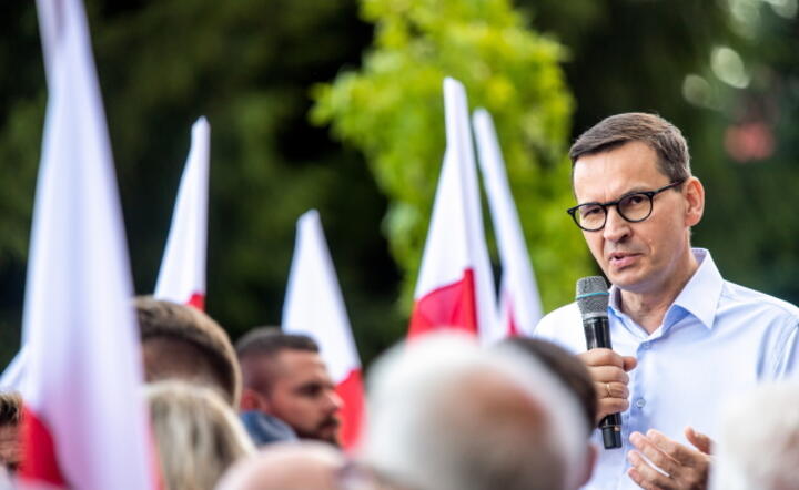 Premier Mateusz Morawiecki podczas spotkania z mieszkańcami w Miejskim Ośrodku Sportu i Rekreacji w Rypinie, 9 lipca 2022 / autor: PAP/Tytus Żmijewski