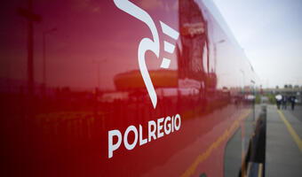 Do kiosku po bilet na pociąg