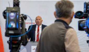 Podatkowa rewolucja: 9 mln osób „przestanie płacić podatek PIT”!